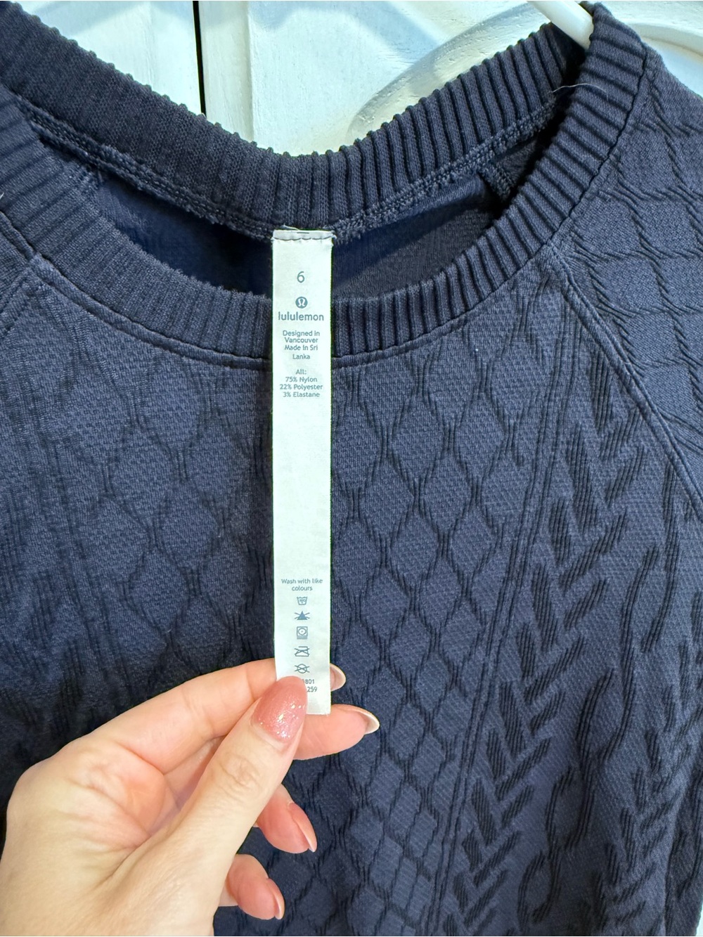 lululemon athletica Women’s Navy Quilted Crewneck Sweater | Size: 6